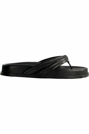 Bernardo Miami Sport Thong Sandal in at Nordstrom, Size 11