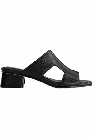 Bernardo Jewel Low Heel Sandal in at Nordstrom, Size 9.5