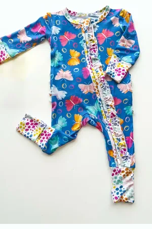 Laree + Co Korrie Ruffle Convertible Footie in at Nordstrom, Size 4T