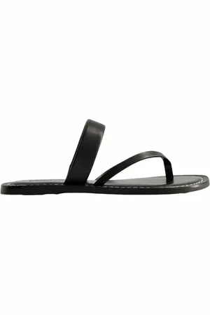 Bernardo Leia Thong Sandal in at Nordstrom, Size 9