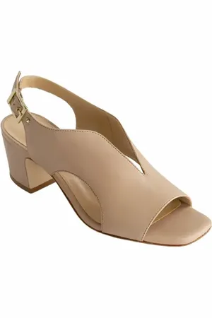 Bernardo Bedford Mid Heel Sandal in at Nordstrom, Size 6