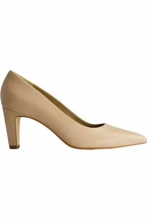 Bernardo Giselle Pointed Toe Pump in at Nordstrom, Size 8