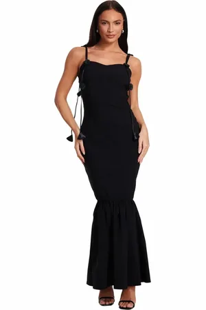 Quiz Bengaline Maxi Dress With Trailing Floral Detail in at Nordstrom, Size 2