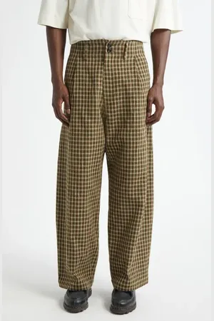 Nicholas Daley Pleated Wide Leg Trousers in at Nordstrom, Size 30