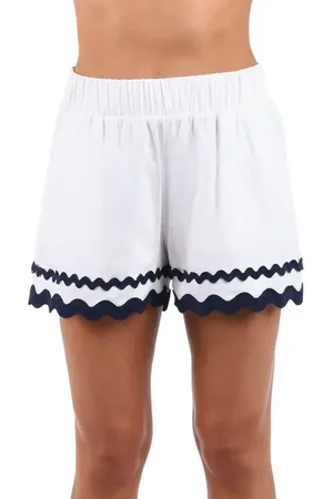 La Blanca Poolside Rickrack Linen Blend Cover-Up Shorts in at Nordstrom, Size X-Large