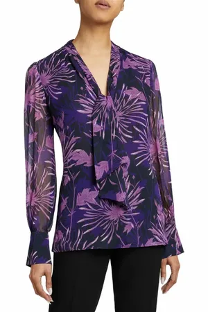 Santorelli FRANCIS Blouse with Neck Tie in Abstract Floral Crinkled Georgette in at Nordstrom, Size 4