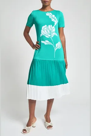 Ming Wang Modern Fit Mixed Media Pleated Midi Dress in at Nordstrom, Size X-Large