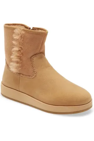 Olukai Paina Hulu Waterproof Genuine Shearling Lined Boot in at Nordstrom, Size 9.5