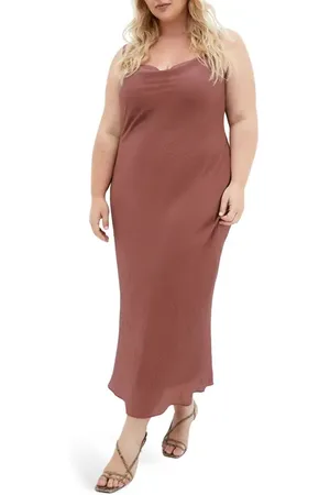 City Chic Kyra Crinkle Sateen Slipdress in at Nordstrom, Size Xxl