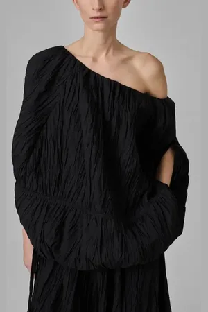 CO Tulip Off-Shoulder Pliss Top in at Nordstrom, Size Large
