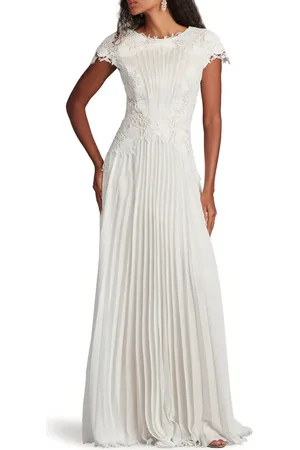 Tadashi Shoji Embroidered Lace Cap Sleeve Gown in at Nordstrom, Size 14