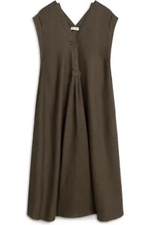 Nocturne Linen Maxi Dress in at Nordstrom, Size Medium
