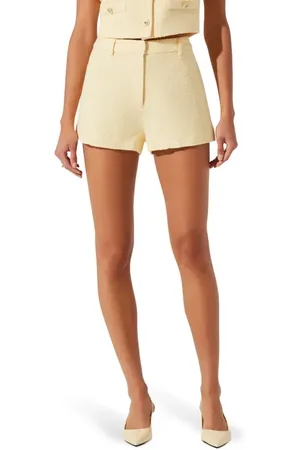 ASTR Eaton Tweed Shorts in at Nordstrom, Size Large