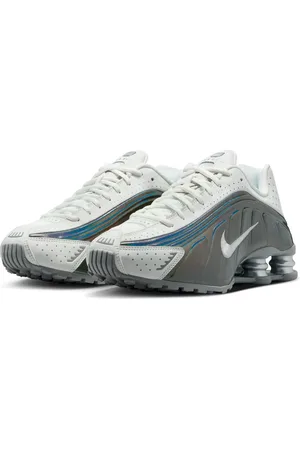Nike Shox R4 Sneaker in at Nordstrom, Size 9.5