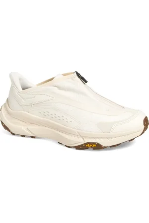 Hoka One One Gender Inclusive Project Transport Zip Sneaker in Alabaster /Oatmeal at Nordstrom, Size 13 Women