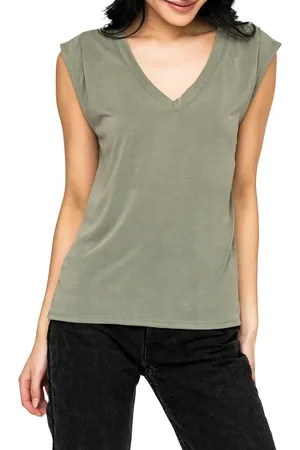 GIBSONLOOK V-Neck T-shirt in at Nordstrom, Size X-Small