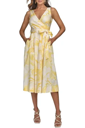 Donna Karan Print Tie Waist Sleeveless Midi Dress in at Nordstrom, Size 2