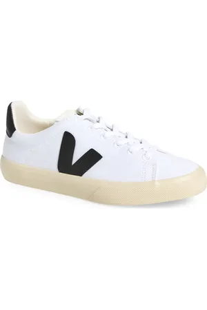 Veja Campo Sneaker in at Nordstrom, Size 37