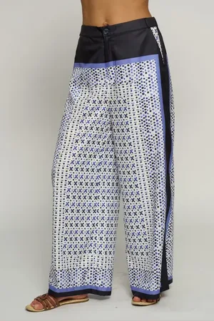Central Park West High Waisted Ankle Foulard Pants in at Nordstrom, Size Medium