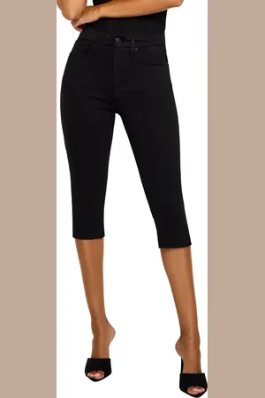GOOD AMERICAN Good Capri Jeans in at Nordstrom