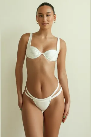 DIPPIN DAISYS Dove Underwire Bikini Top in at Nordstrom, Size X-Large
