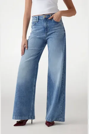 Guess Bellagio High Waist Wide Leg Jeans in at Nordstrom, Size 24 32