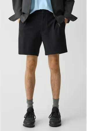 THEORY Curtis Slim Fit Internal Drawstring Shorts in at Nordstrom, Size 40R