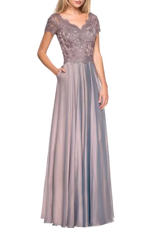 La Femme Long Chiffon Dress with Lace Bodice and Pockets in at Nordstrom, Size 0