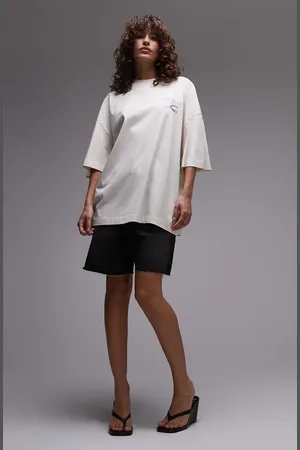 Topshop Oyster Oversize Graphic T-Shirt in at Nordstrom, Size Medium