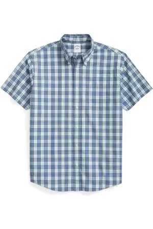 Brooks Brothers Friday Regular Fit Plaid Short Sleeve Cotton Poplin Button-Down Shirt in at Nordstrom, Size X-Large