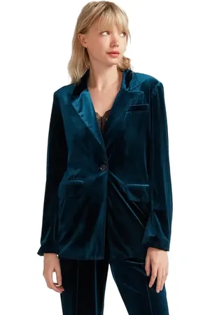 Belle & Bloom Eternity Velvet Blazer in at Nordstrom, Size Small Au