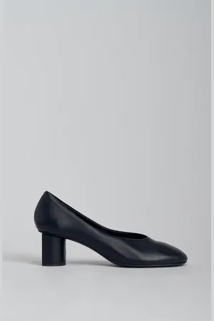 CO Pump Heel in Smooth Leather in at Nordstrom, Size 38