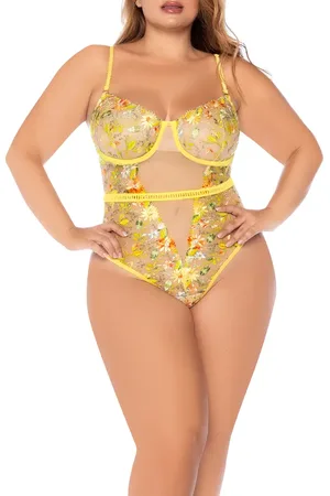 Mapalé Embroidered Underwire Teddy in at Nordstrom, Size 1X