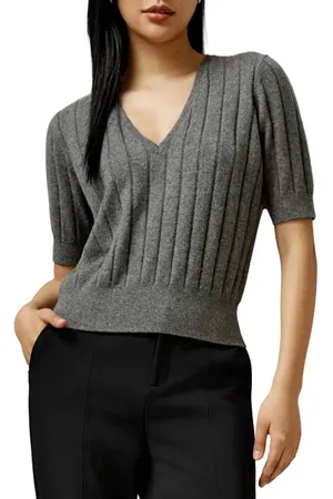 Lilysilk V-Neck Cashmere T-shirt in at Nordstrom, Size Large