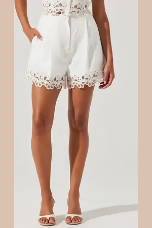 ASTR Kiya Eyelet Hem Linen Shorts in at Nordstrom, Size X-Small