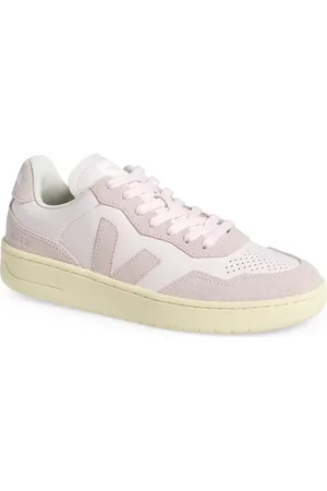 Veja V-90 Leather Sneaker in at Nordstrom, Size 37.5