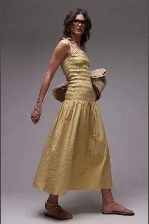 Topshop Shirred Cotton Seersucker Midi Sundress in at Nordstrom, Size 6 Us
