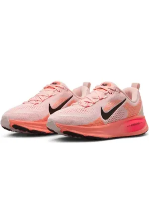 Nike Vomero 18 Running Shoe in at Nordstrom, Size 3 M