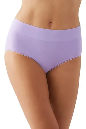 Wacoal Feeling Flexible Briefs in at Nordstrom, Size Small