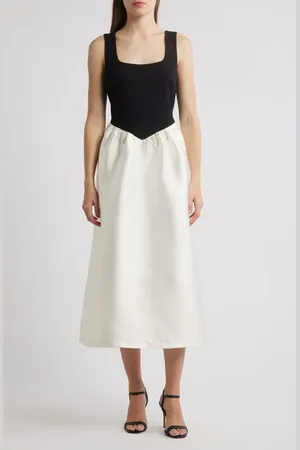 Julia Jordan Mix Media Scuba & Crepe Midi Dress in at Nordstrom, Size 6