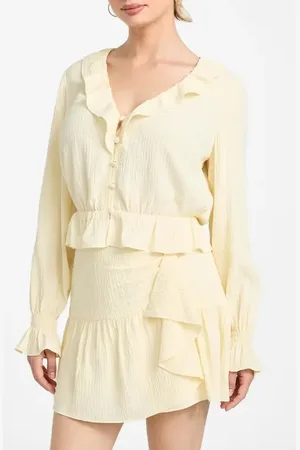 Guess Shaelo Long Sleeve Button-Up Crop Top in at Nordstrom, Size Large