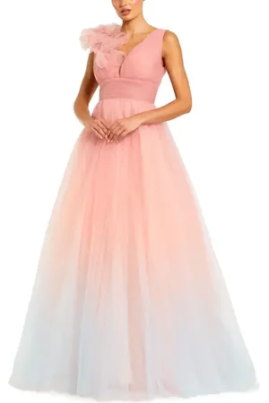 Mac Duggal Ruffle Shoulder V Neck Ombre Tulle Ballgown in at Nordstrom, Size 12