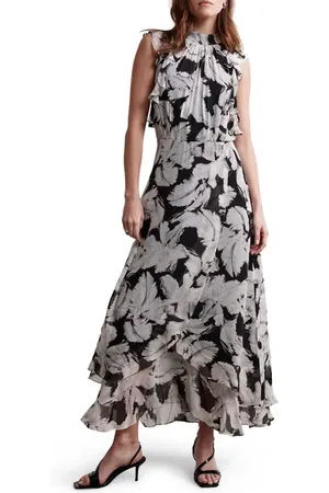 mint&berry Feather Print Midi Dress in at Nordstrom, Size 8
