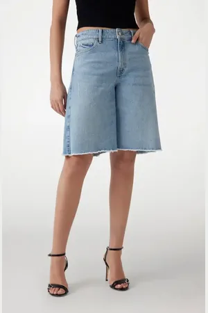 Guess Kai Fray Hem Wide Leg Denim Bermuda Shorts in at Nordstrom, Size 24
