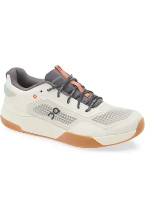 On Running THE ROGER Adv Z5 Tennis Shoe in Cream/Almd at Nordstrom, Size 7