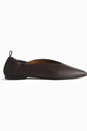 CO Pointed Elasticized Slipper in Cholate at Nordstrom, Size 40