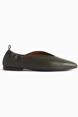 CO Pointed Elasticized Slipper in at Nordstrom, Size 37