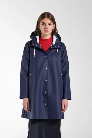 Stutterheim Mosebacke Hooded Long Sleeve Raincoat in at Nordstrom, Size X-Small