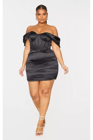 PRETTYLITTLETHING Plus Structured Satin Cupped Ruched Skirt Bodycon Dress
