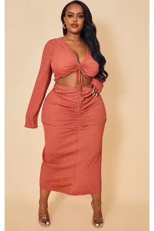 PRETTYLITTLETHING Women Ruched Midi Dresses - Plus Rust Textured Cut Out Ruched Midi Dress